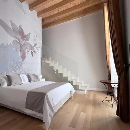 Corso Grand Bed & Breakfast *